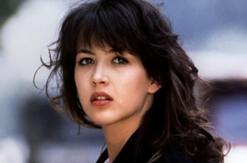  Comment se présente la fille de Sophie Marceau, qu’elle a cachée au public pendant des années.