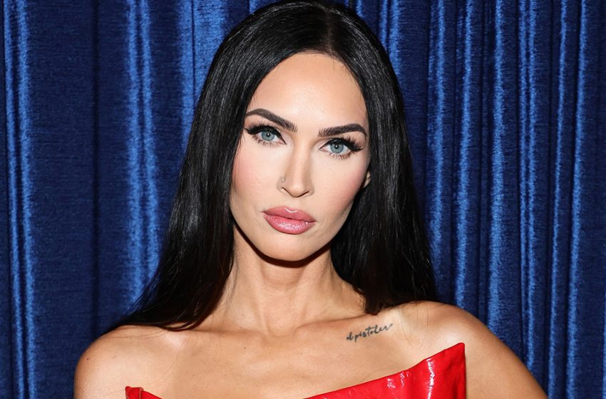  “A un passo dall’imbarazzo”: Megan Fox in tuta provocante le illuminava il petto