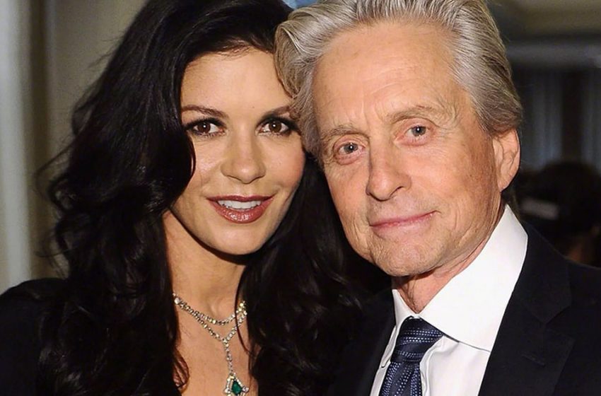  Zeta Jones lascia i fan a bocca aperta con un’istantanea del marito di 77 anni