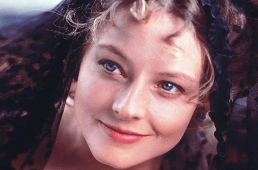  Capelli grigi e sovrappeso: com’è la star di Hollywood Jodie Foster?